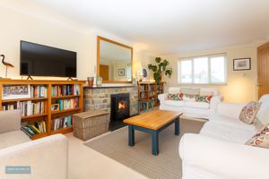 Sitting Room- click for photo gallery